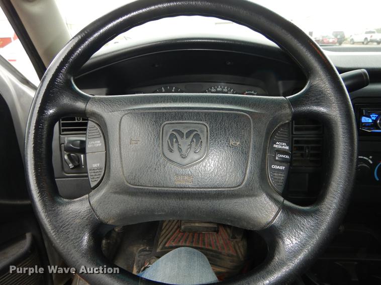 image for item DC0441 2001 Dodge Dakota SLT Quad Cab pickup truck