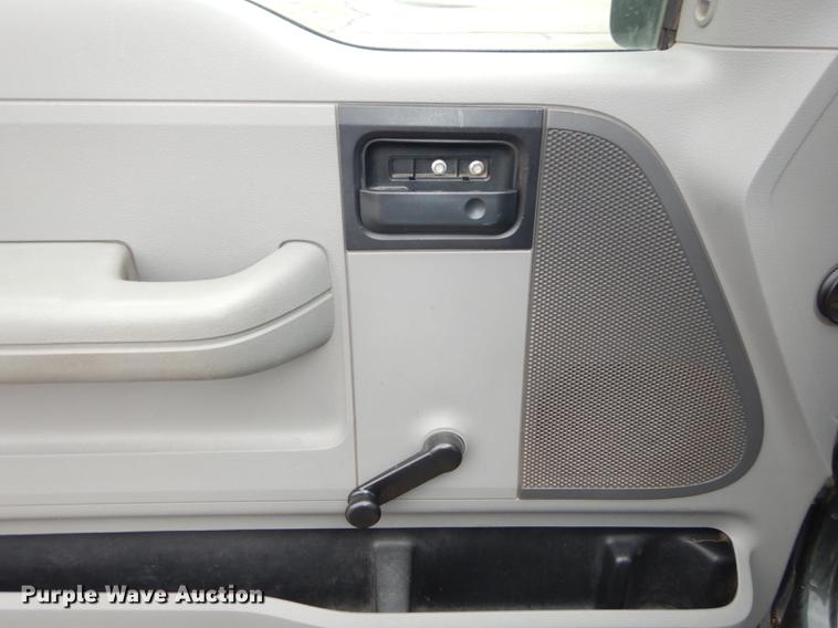 image for item DC0469 2006 Ford F150 XL SuperCab pickup truck