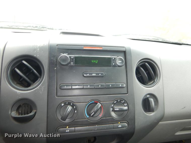 image for item DC0469 2006 Ford F150 XL SuperCab pickup truck