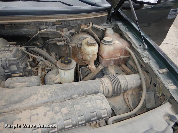 image for item DC0469 2006 Ford F150 XL SuperCab pickup truck