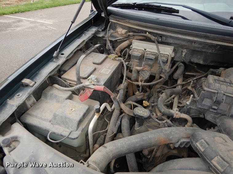 image for item DC0469 2006 Ford F150 XL SuperCab pickup truck