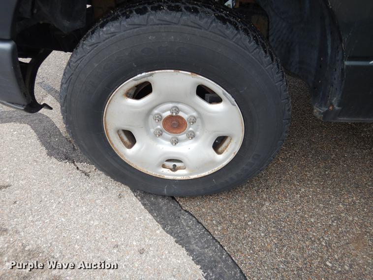 image for item DC0469 2006 Ford F150 XL SuperCab pickup truck