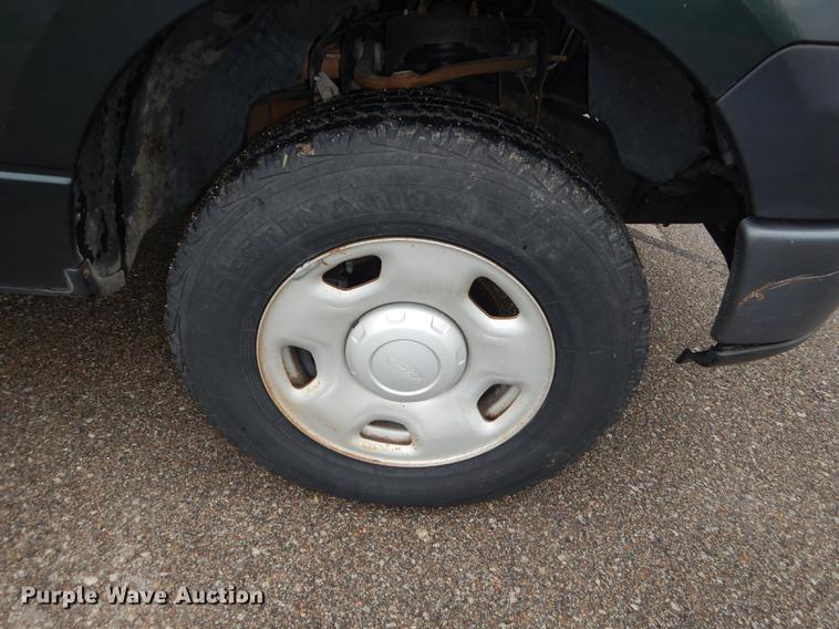 image for item DC0469 2006 Ford F150 XL SuperCab pickup truck