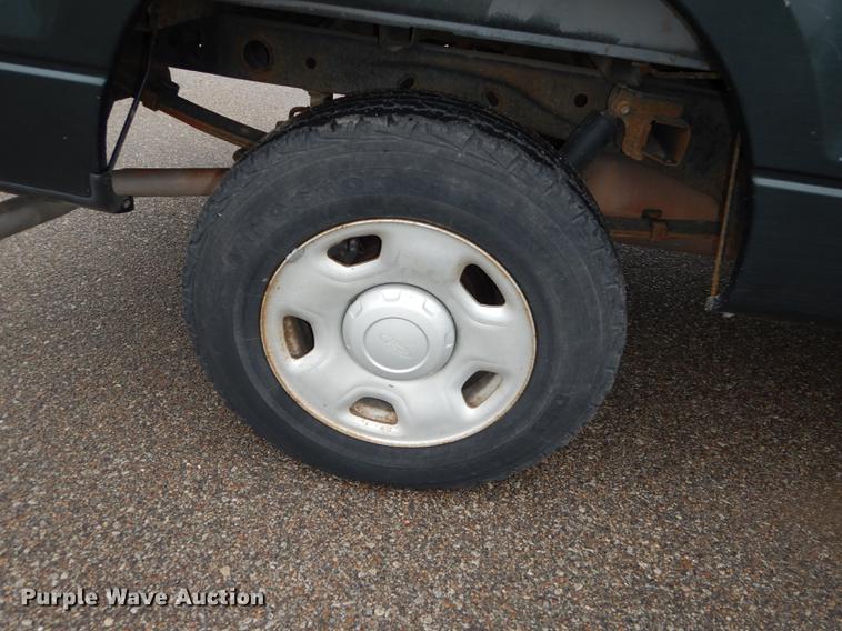 image for item DC0469 2006 Ford F150 XL SuperCab pickup truck