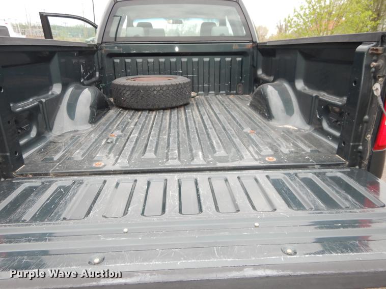 image for item DC0469 2006 Ford F150 XL SuperCab pickup truck