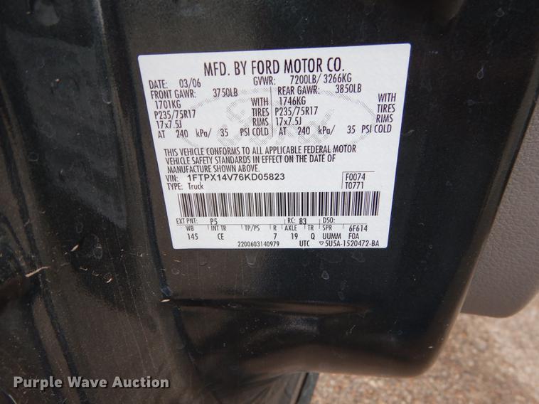 image for item DC0469 2006 Ford F150 XL SuperCab pickup truck