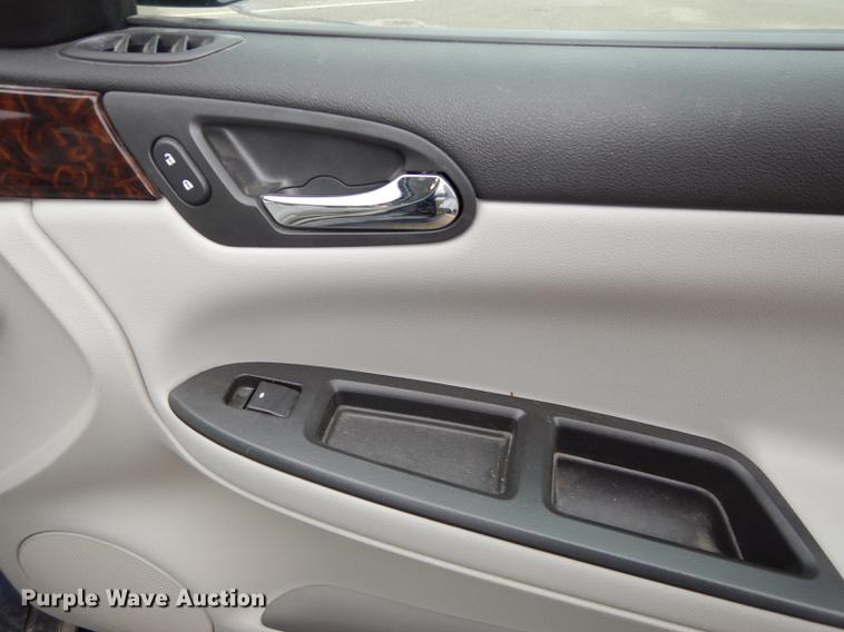 image for item DC0470 2012 Chevrolet Impala LS