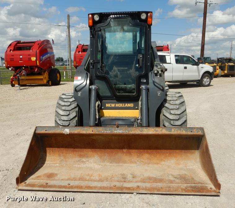 image for item DC0488 2012 New Holland L230 skid steer