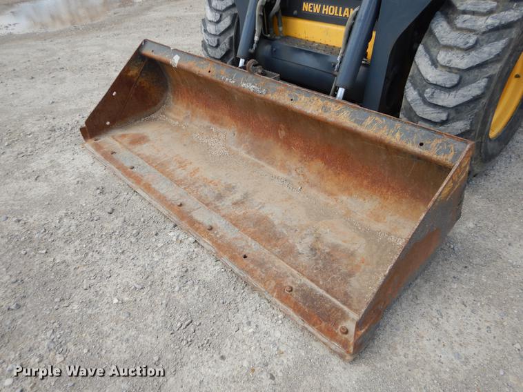 image for item DC0488 2012 New Holland L230 skid steer