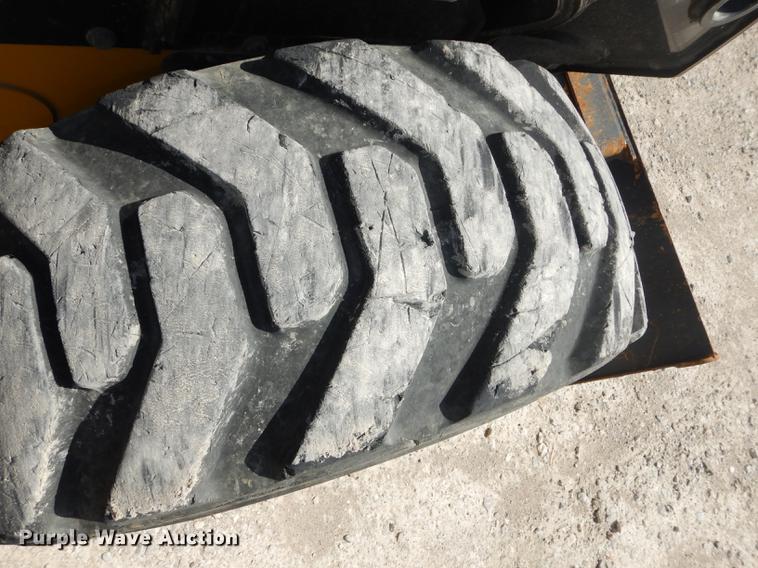 image for item DC0488 2012 New Holland L230 skid steer