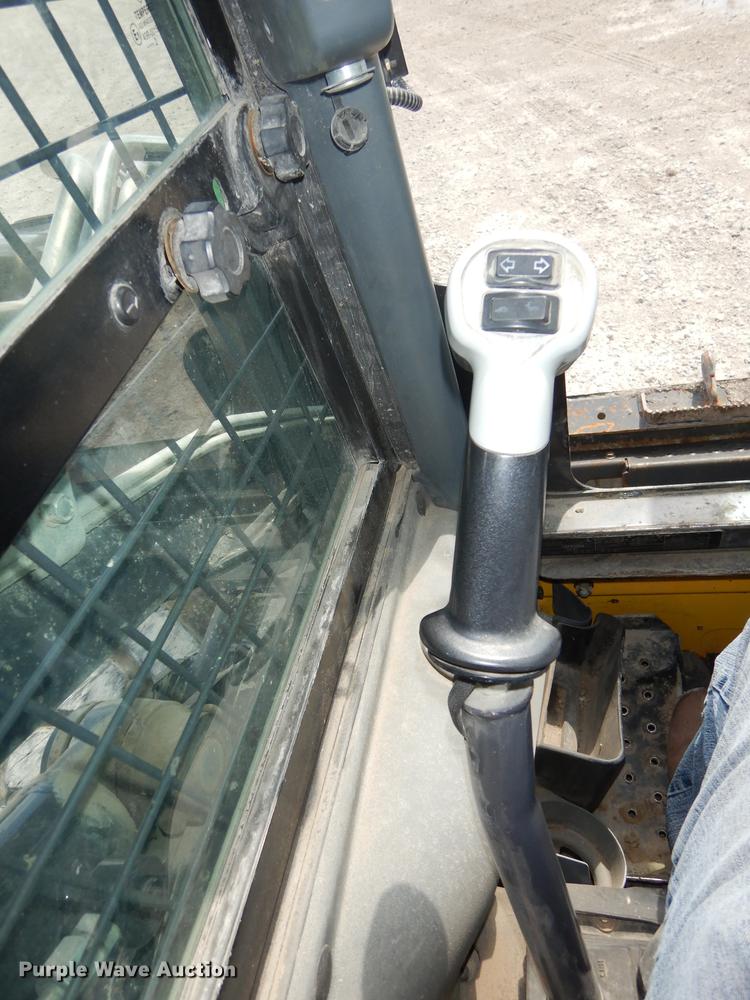 image for item DC0488 2012 New Holland L230 skid steer