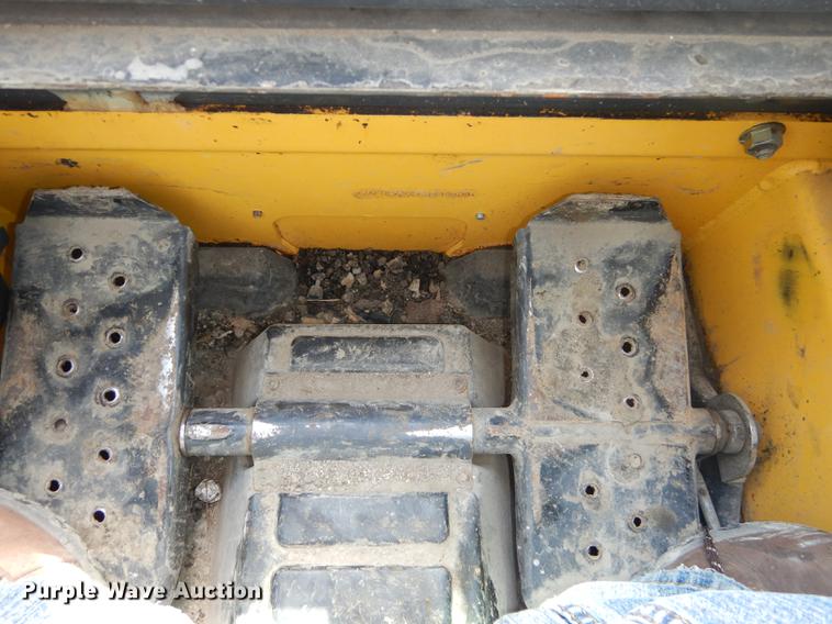 image for item DC0488 2012 New Holland L230 skid steer