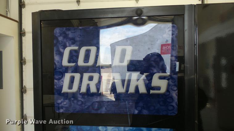 image for item DC3014 Dixie-Narco DN276E/S11-7 drink vending machine