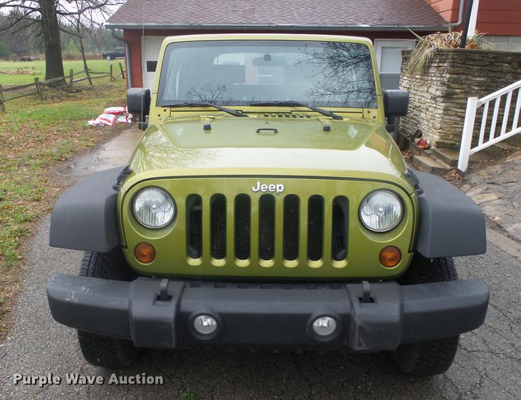 image for item DC3032 2010 Jeep Wrangler Sport SUV