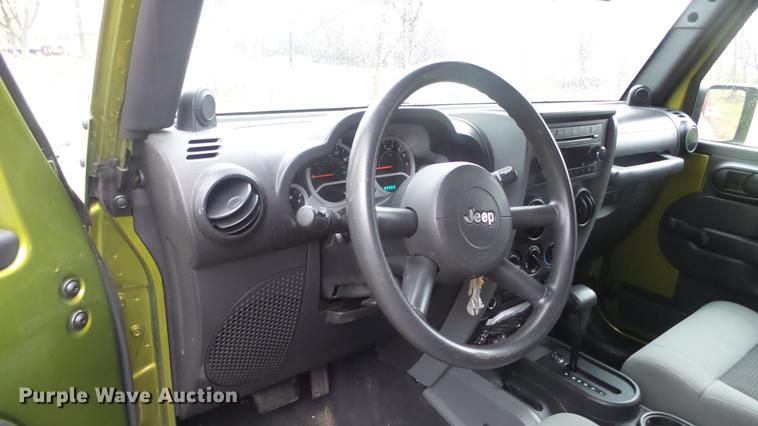 image for item DC3032 2010 Jeep Wrangler Sport SUV