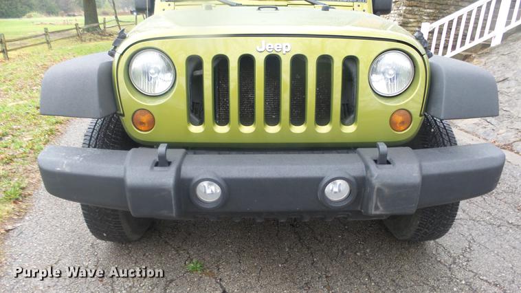 image for item DC3032 2010 Jeep Wrangler Sport SUV