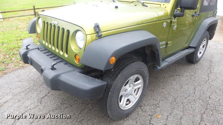 image for item DC3032 2010 Jeep Wrangler Sport SUV
