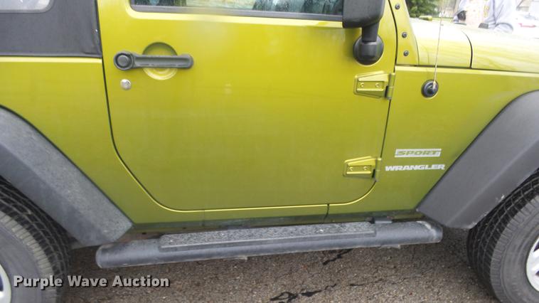image for item DC3032 2010 Jeep Wrangler Sport SUV