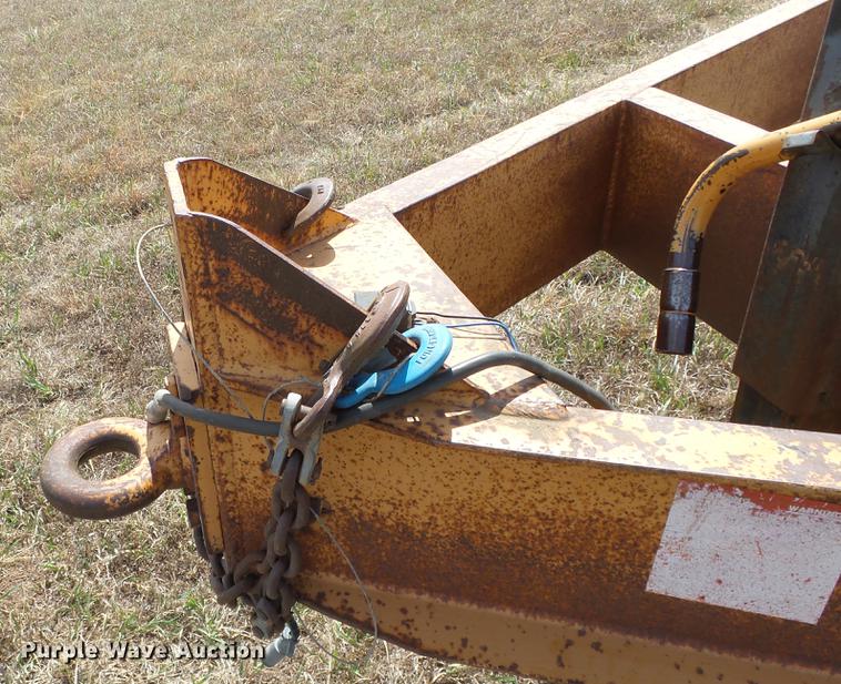 image for item DC3098 1999 Belshe T-1 equipment trailer