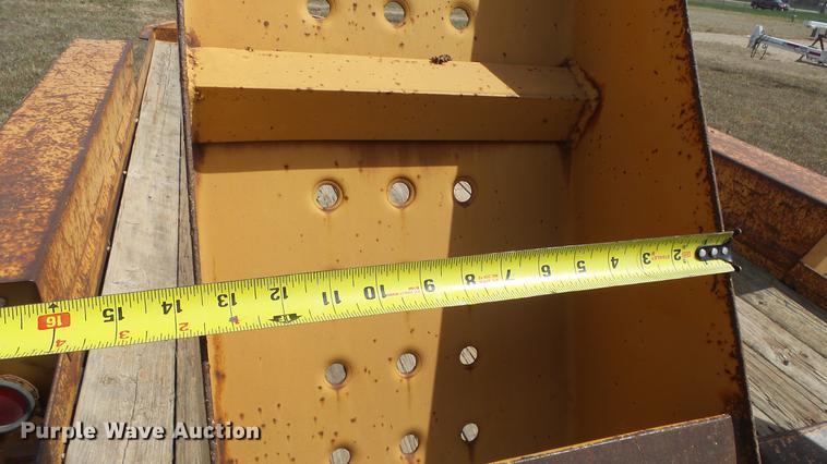 image for item DC3098 1999 Belshe T-1 equipment trailer