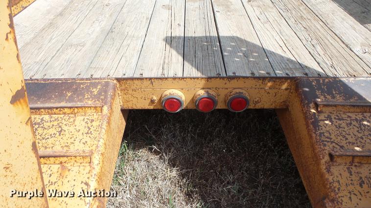 image for item DC3098 1999 Belshe T-1 equipment trailer