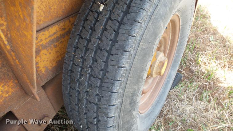 image for item DC3098 1999 Belshe T-1 equipment trailer