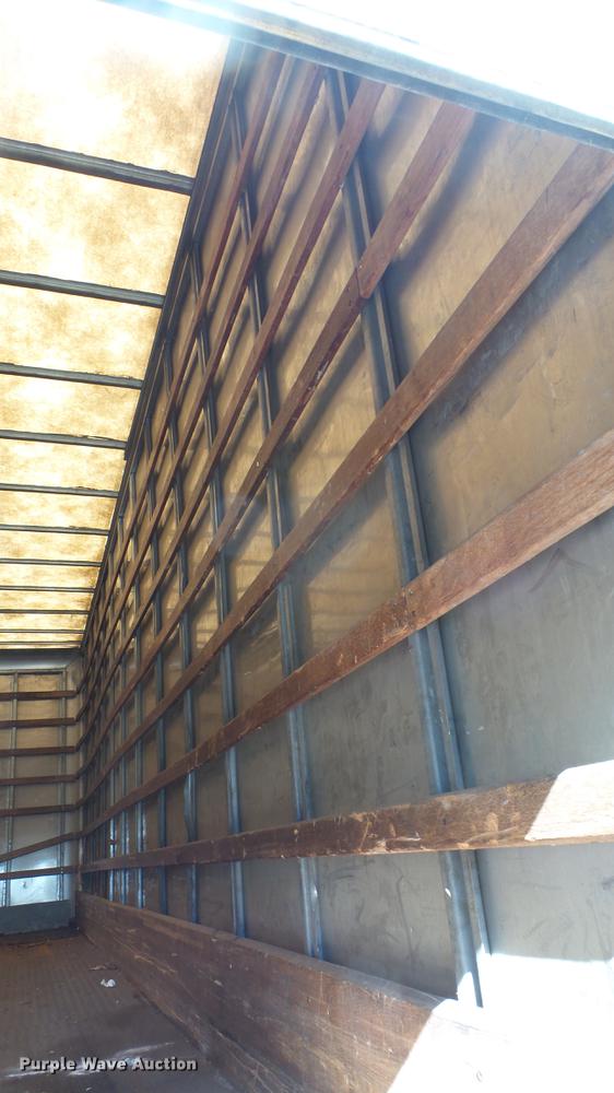 image for item DC3100 2007 Freightliner M2 106 box truck