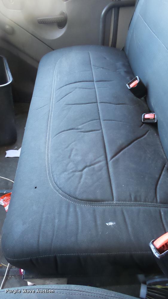 image for item DC3100 2007 Freightliner M2 106 box truck