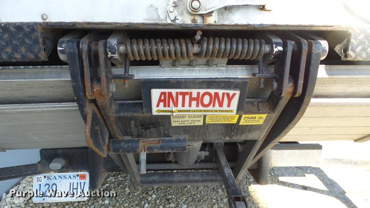 image for item DC3100 2007 Freightliner M2 106 box truck