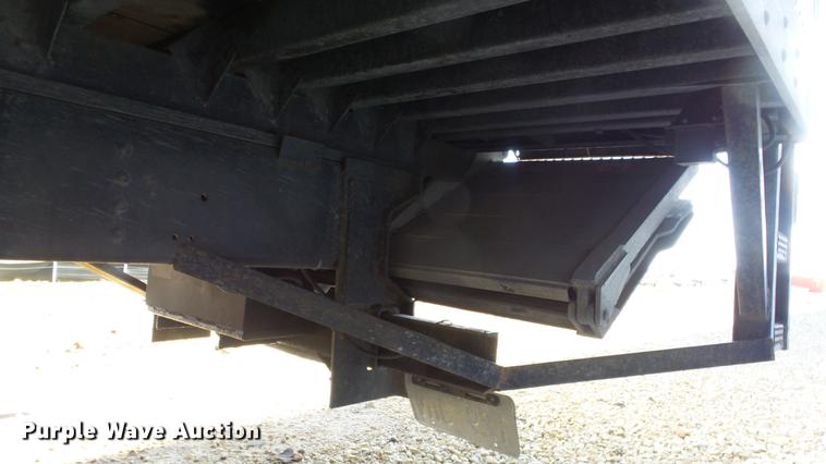 image for item DC3100 2007 Freightliner M2 106 box truck