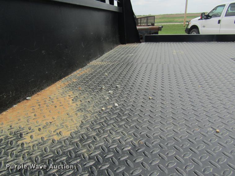 image for item DC4257 2004 Dodge Ram 3500 Quad Cab flatbed pickup truck