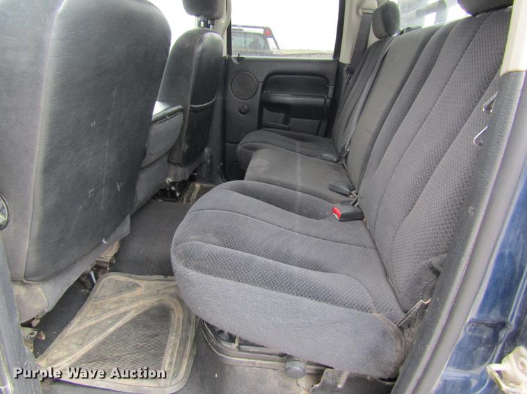 image for item DC4257 2004 Dodge Ram 3500 Quad Cab flatbed pickup truck