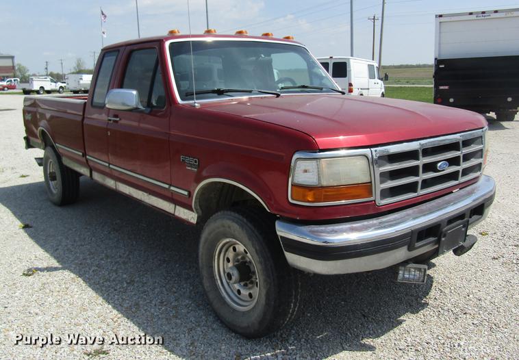 image for item DC4258 1997 Ford F250 SuperCab pickup truck