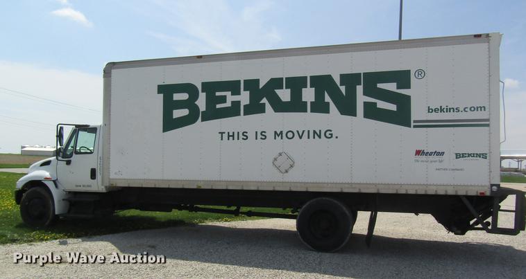image for item DC4263 2007 International 4200 box truck