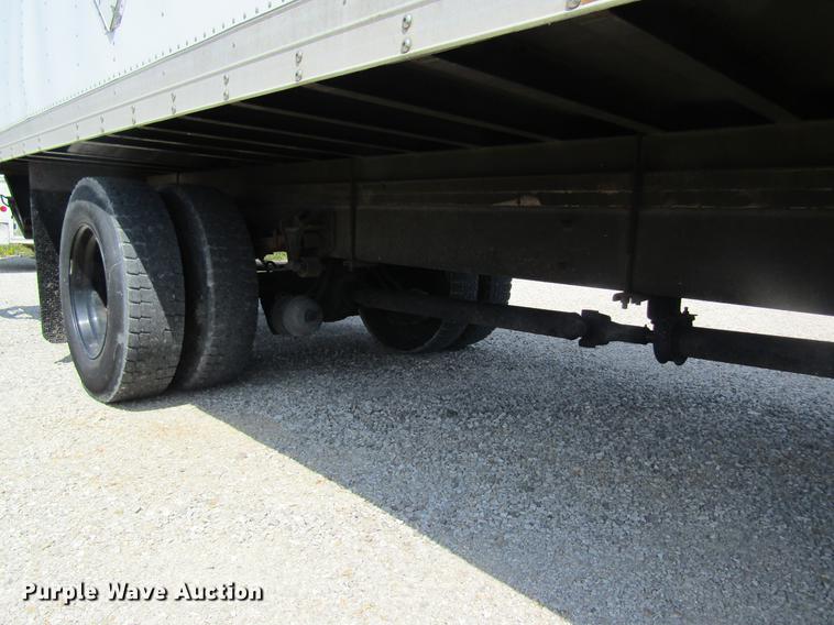 image for item DC4263 2007 International 4200 box truck