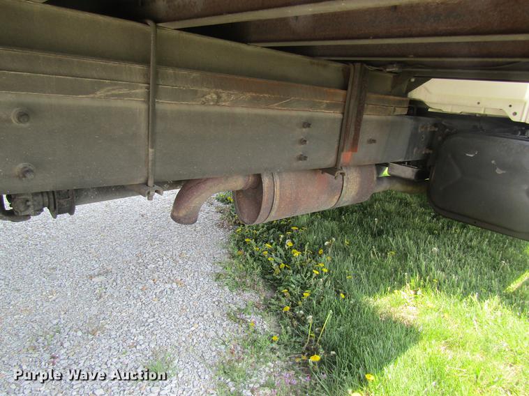 image for item DC4263 2007 International 4200 box truck