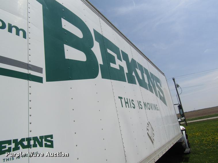 image for item DC4263 2007 International 4200 box truck