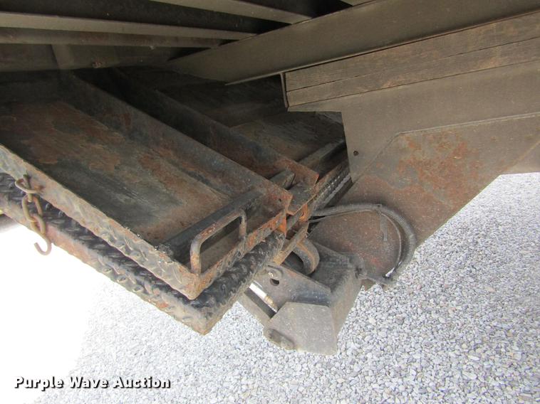 image for item DC4263 2007 International 4200 box truck