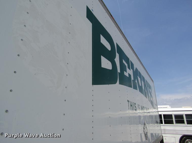 image for item DC4263 2007 International 4200 box truck