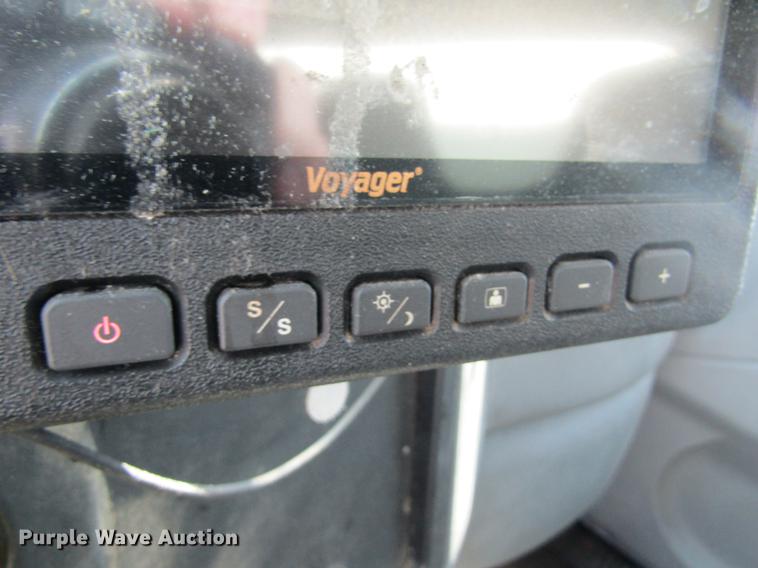 image for item DC4263 2007 International 4200 box truck