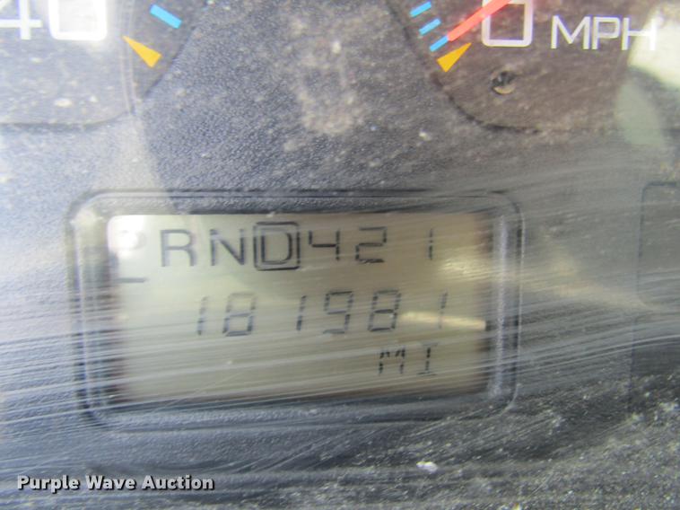 image for item DC4263 2007 International 4200 box truck