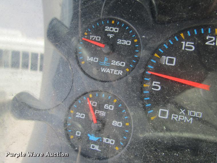 image for item DC4263 2007 International 4200 box truck