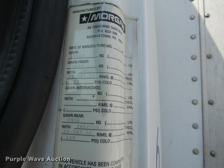 image for item DC4263 2007 International 4200 box truck