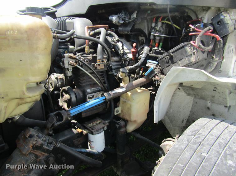 image for item DC4263 2007 International 4200 box truck