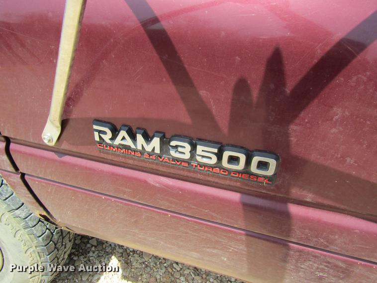 image for item DC4274 2000 Dodge Ram 3500 flatbed pickup truck