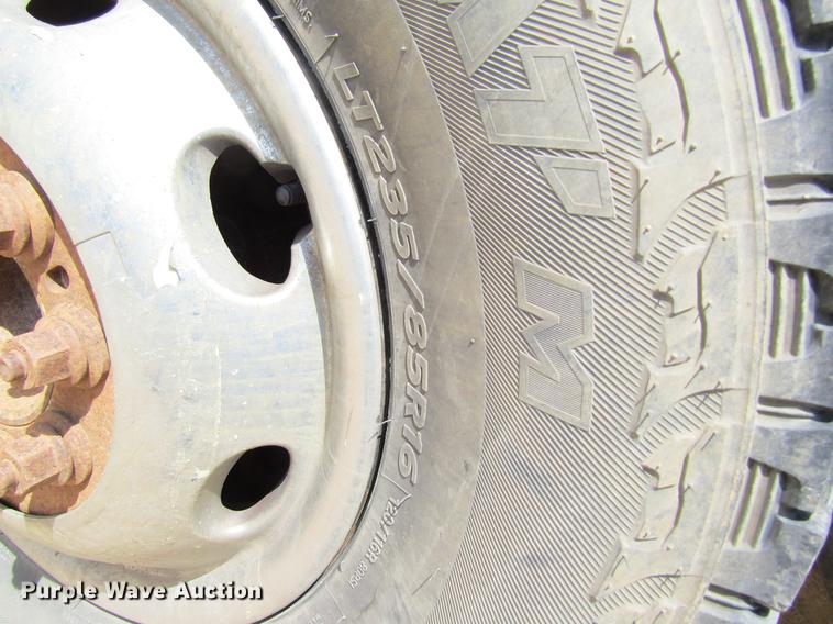 image for item DC4274 2000 Dodge Ram 3500 flatbed pickup truck