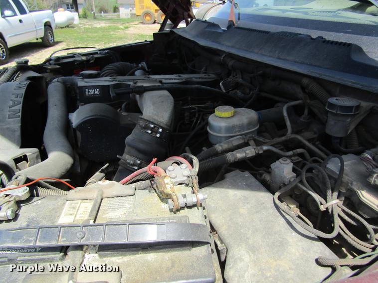 image for item DC4274 2000 Dodge Ram 3500 flatbed pickup truck