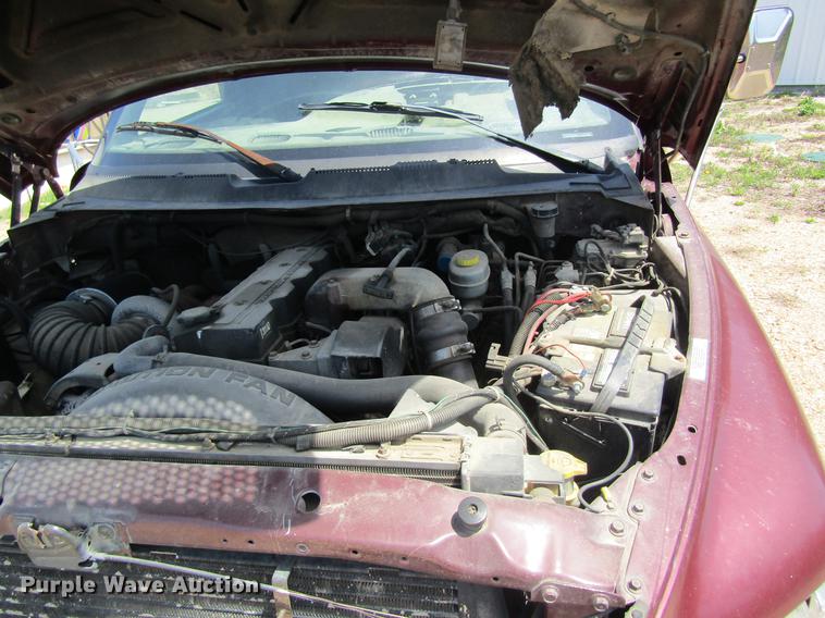 image for item DC4274 2000 Dodge Ram 3500 flatbed pickup truck