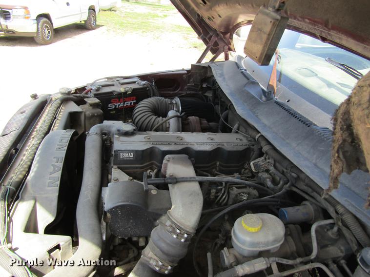 image for item DC4274 2000 Dodge Ram 3500 flatbed pickup truck