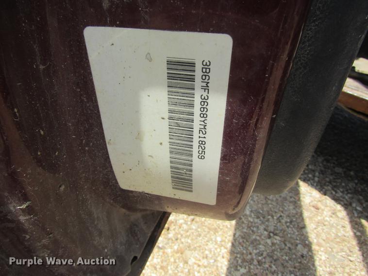 image for item DC4274 2000 Dodge Ram 3500 flatbed pickup truck